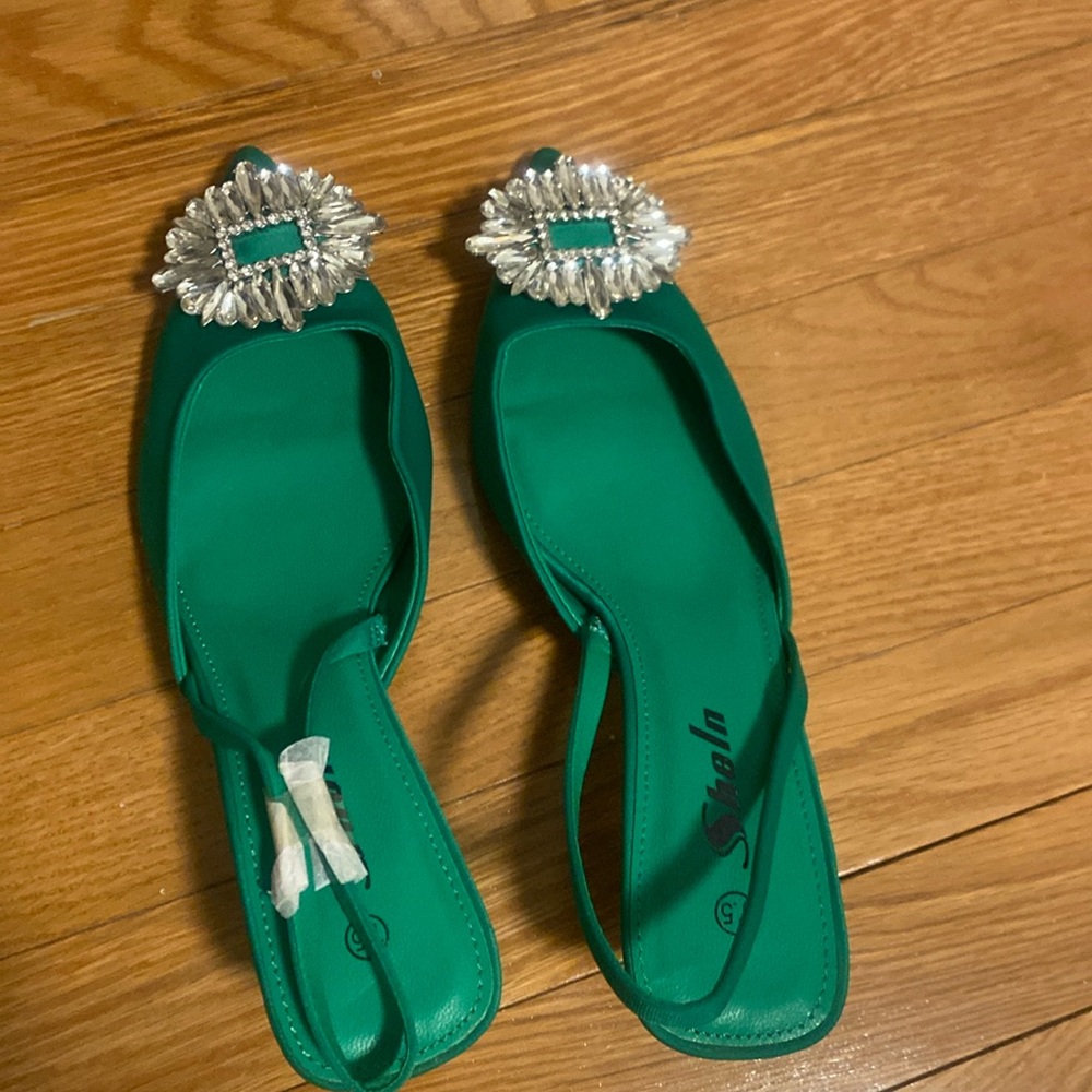 Green shoes 7.5. Shein